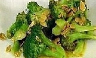 …le delizie del palato: Broccoli saltati con mandorle