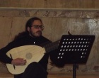 Partanna: il musicista Michele Secchia allieta il suo pubblico con il suono del liuto