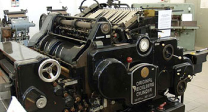Partanna: donata al Comune una macchina tipografica “Original Haidelberg”