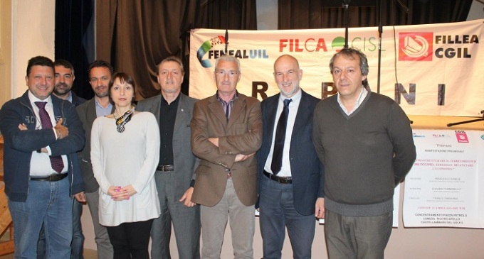 Castellammare: manifestazione sindacati per chiedere lo sblocco dei cantieri