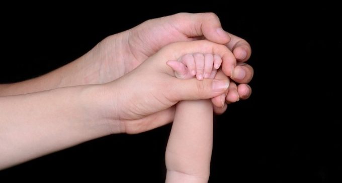 Bonus mamme, 800 euro per i bimbi nati nel 2017