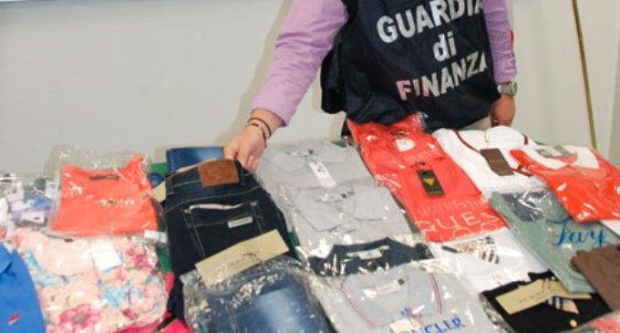 Capi di abbigliamento contraffatti, condannato partannese