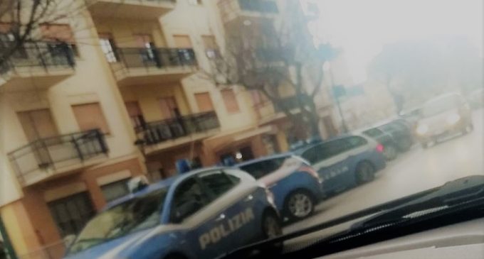 Salemi, Reparto prevenzione crimine della Polizia: Irruzione in un palazzo
