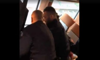 Video migrante incinta maltrattata dai gendarmi francesi a Menton, sul treno da Ventimiglia