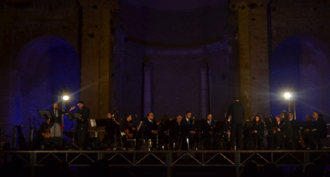Salemi: forti emozioni al concerto “Mattanze” di Mario Modestini
